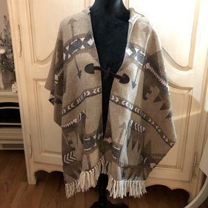 Hooded shawl/ poncho with pockets and fringed bottom EUC